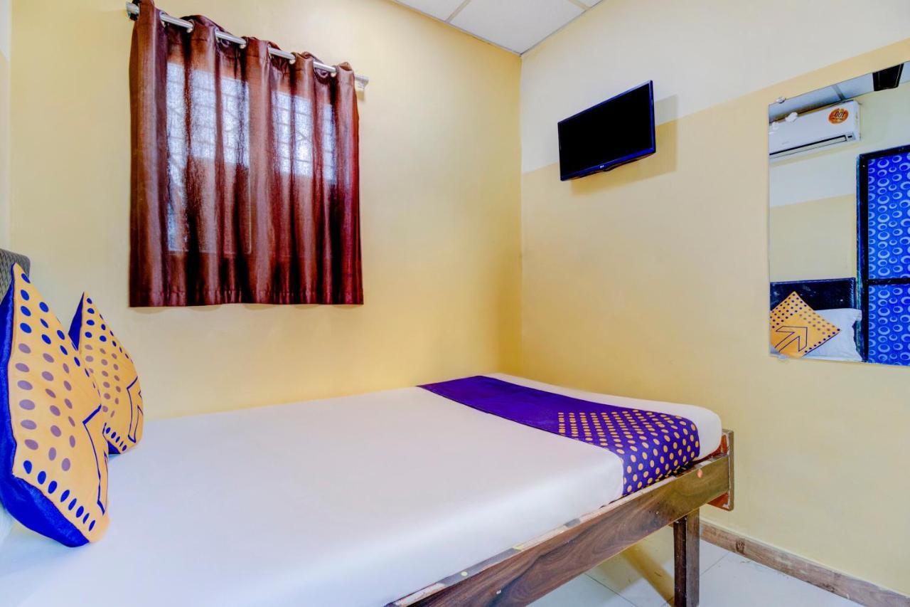 Oyo 70661 Hotel Al Makkah Managed By Hotel Paris Bombaj Exteriér fotografie